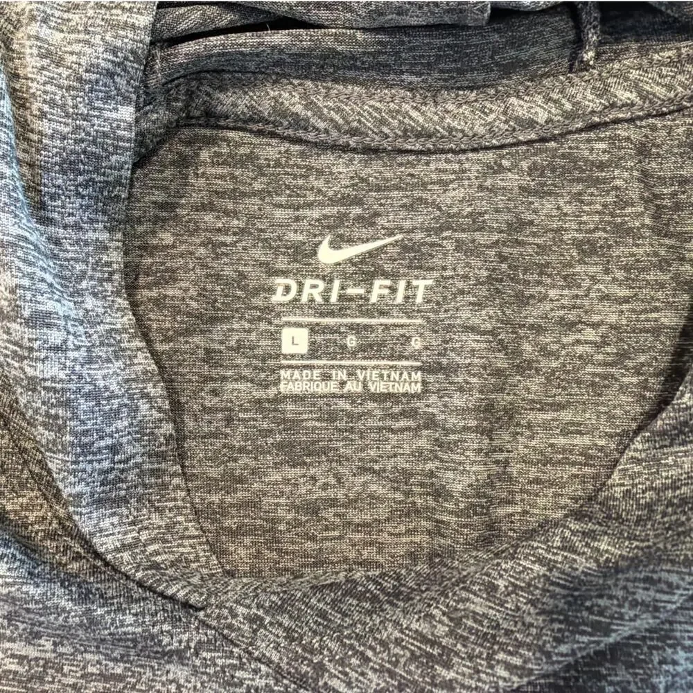 Nike Hooded Pullover Long Sleeve Athletic Top, Heathered Gray, Women’s Large